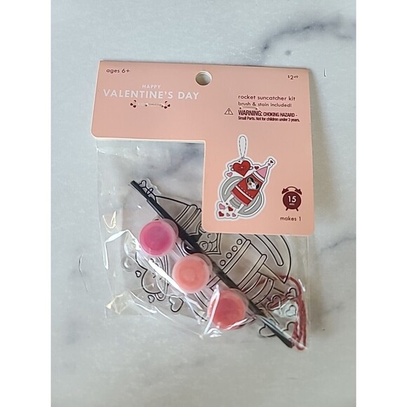 Valentine's Day Suncatcher Kits, NEW, Set Of 3 - Picture 6 of 10